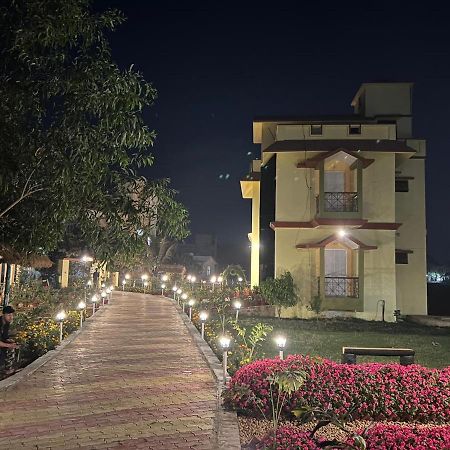 Mayabon Resort Bolpur Shānti Niketan Dış mekan fotoğraf