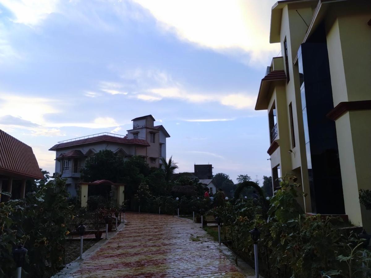 Mayabon Resort Bolpur Shānti Niketan Dış mekan fotoğraf