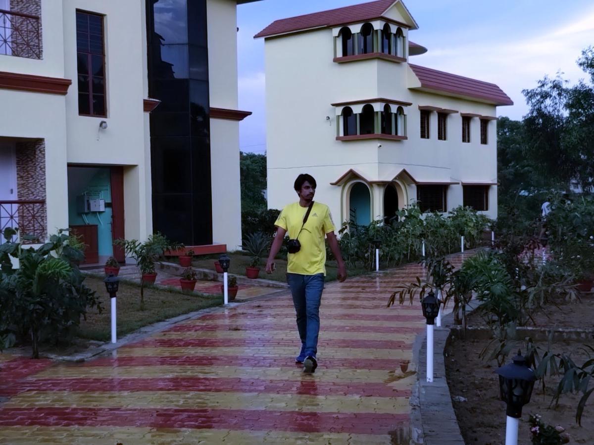 Mayabon Resort Bolpur Shānti Niketan Dış mekan fotoğraf